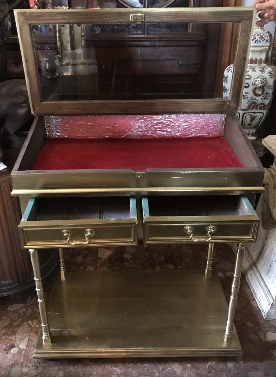 Fine Vintage Elegance French Guiltwood Bijouterie Cabinet
