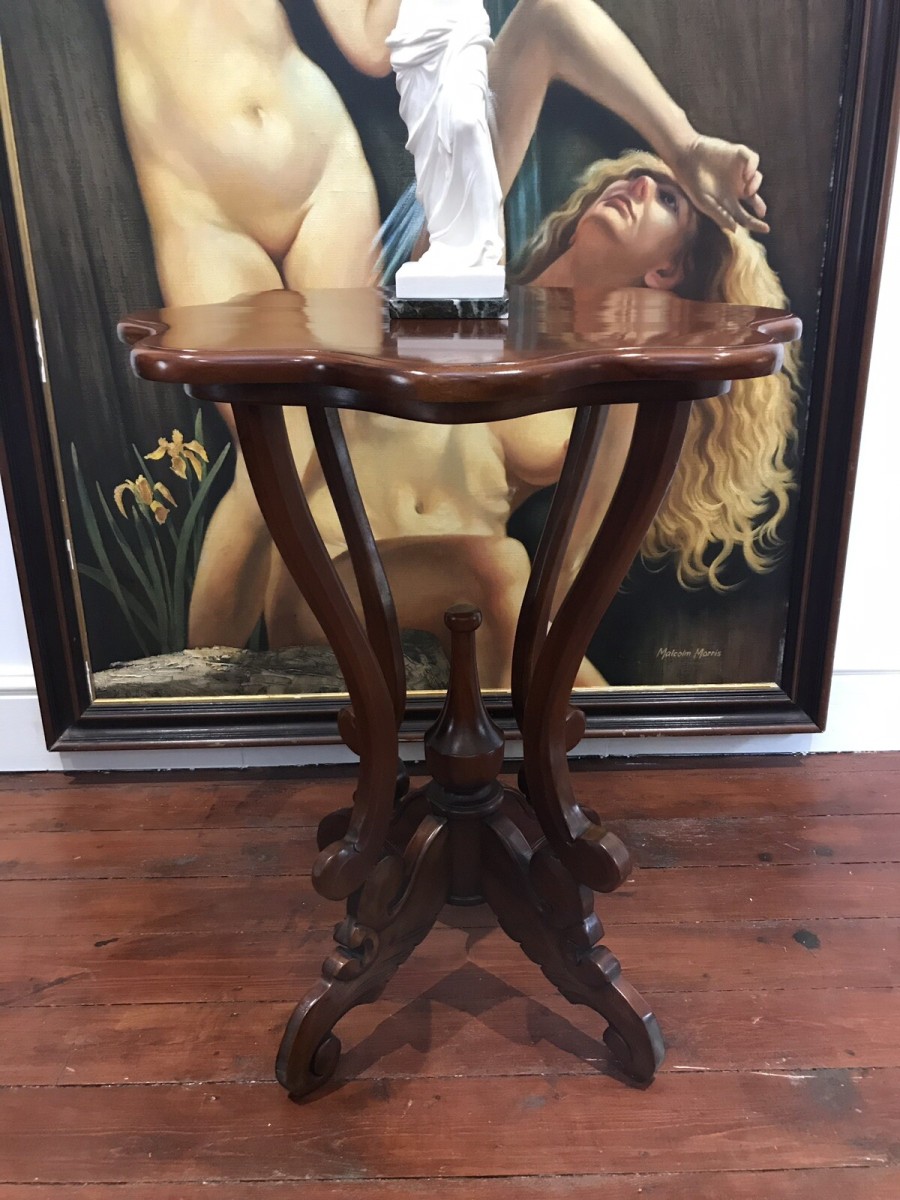 Reproduction Elm Clover Shaped Centre Table