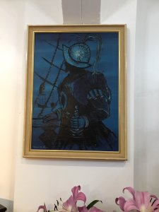 ORIGINAL OIL ON CANVAS SILHOUETTE OF SIR FRANCIS DRAKE SAILING SHIPS ON THE SEA IN THE BACKGROUND STRIKING SCENE SIGNED BY ARTIST KENNETH LEA Dimensions In Inches Height 27" Width 20"